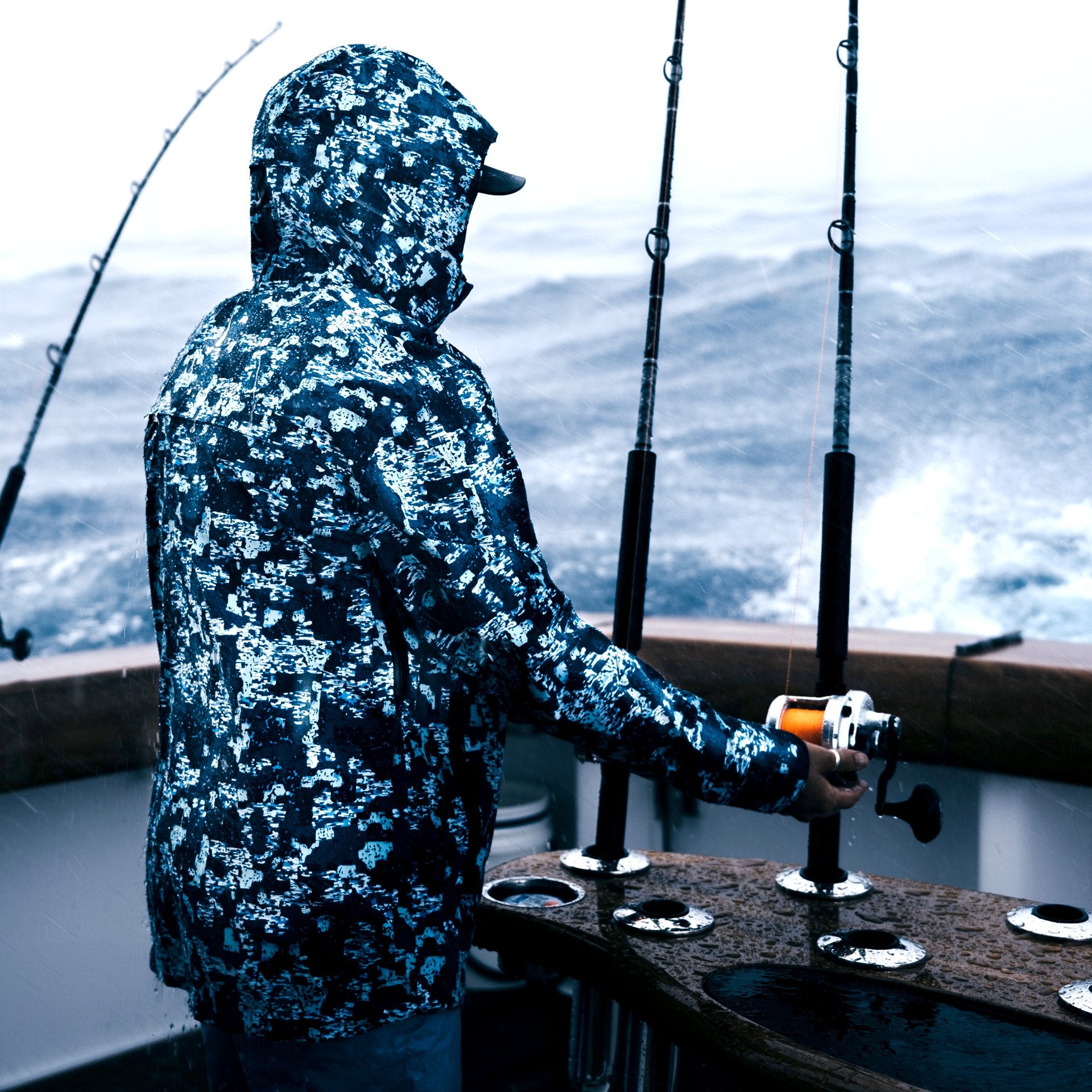 FORLOH Airalite Rain Jacket in Rough Boating Waters